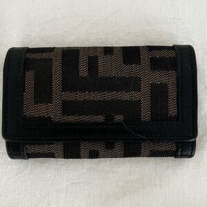 FENDI Zucca Canvas 4-Hook Key Holder Tobacco & Black COA Card Authentic Vintage